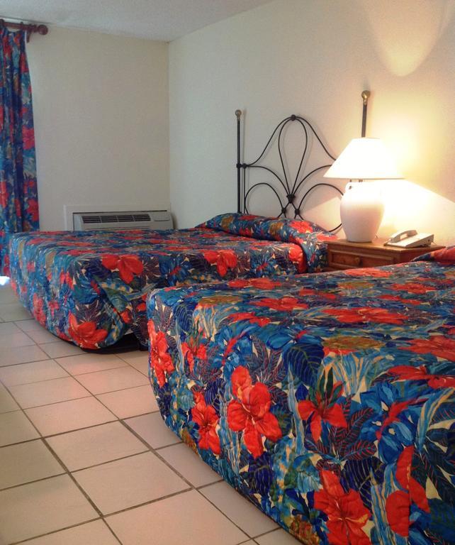 Turtle Cove Inn Стая снимка